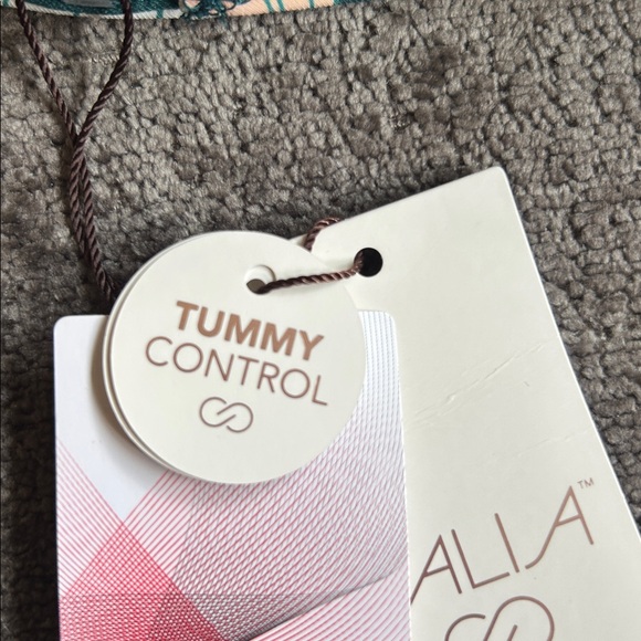 Calia Strappy Back One Piece 16 ⭐️ - Picture 7 of 14